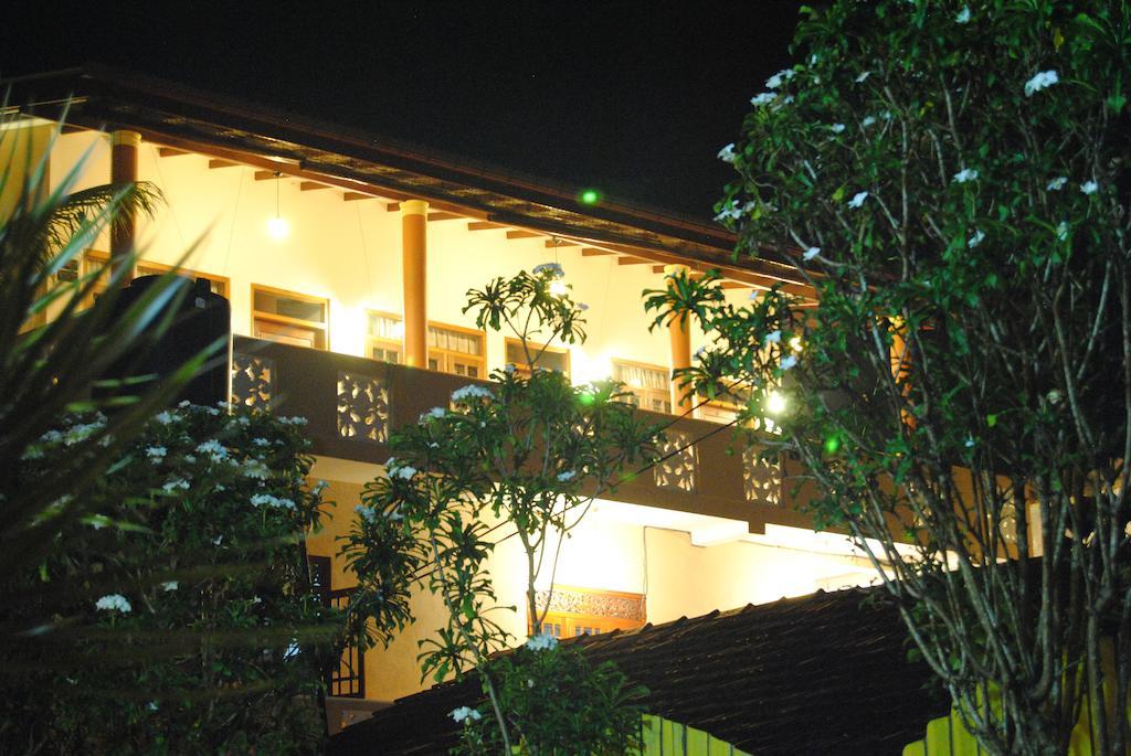 Kumara Guest House Унаватуна Екстериор снимка